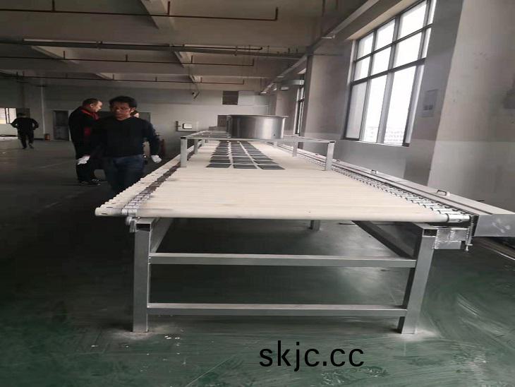 公司第一條自動(dong)化生産線投(tou)産試運行